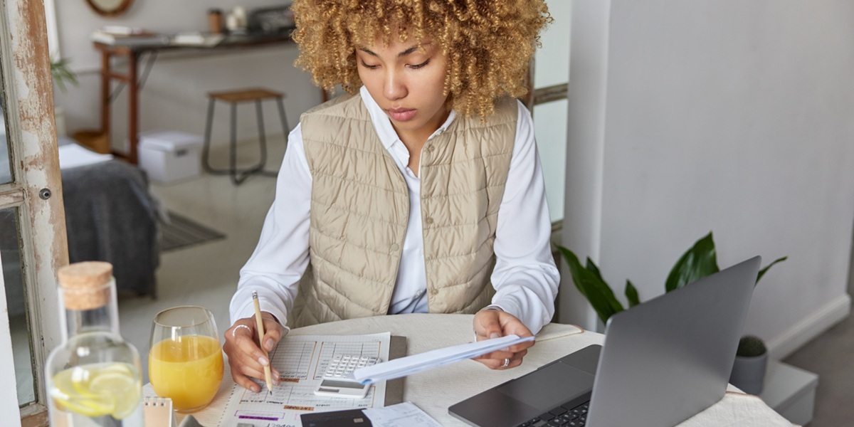 Budgeting for Your First Apartment in Florida